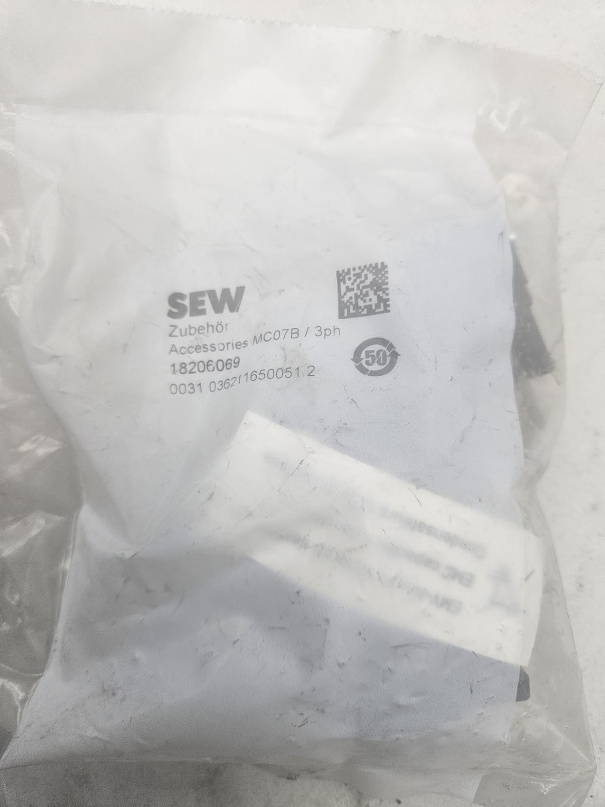 SEW MC07B/3PH 18206069 Accessories Plug Set Unused Original Packaging & Sealed