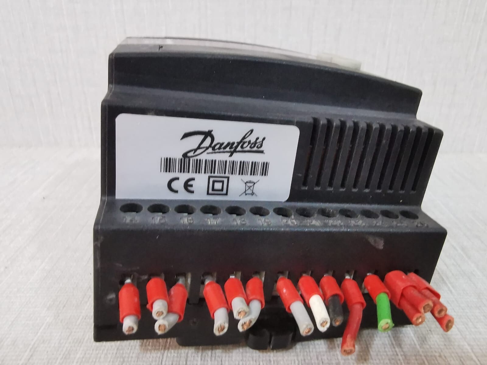 Danfoss EKC 313 Superheat Controller 084B7253