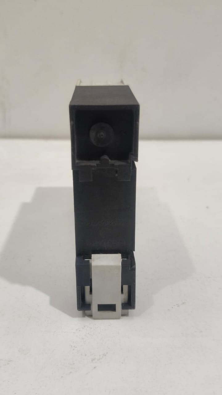 MOELLER ETR4-11-A TIMING RELAY Etr4-11-a Multifunction electronic timer relay