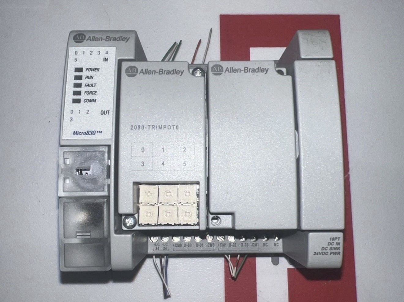Allen-Bradley Micro830 2080-LC30-10QWB SER A With Analog Module