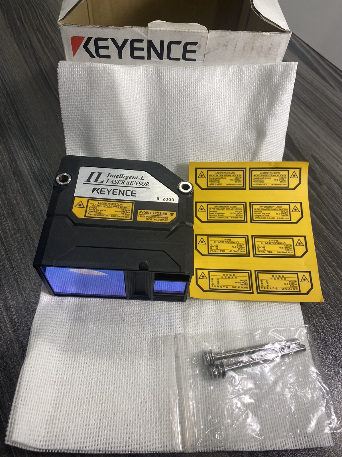 New Keyence IL-2000 IL2000 Laser Sensor 1000 to 3500MM Measuring Distance – USA