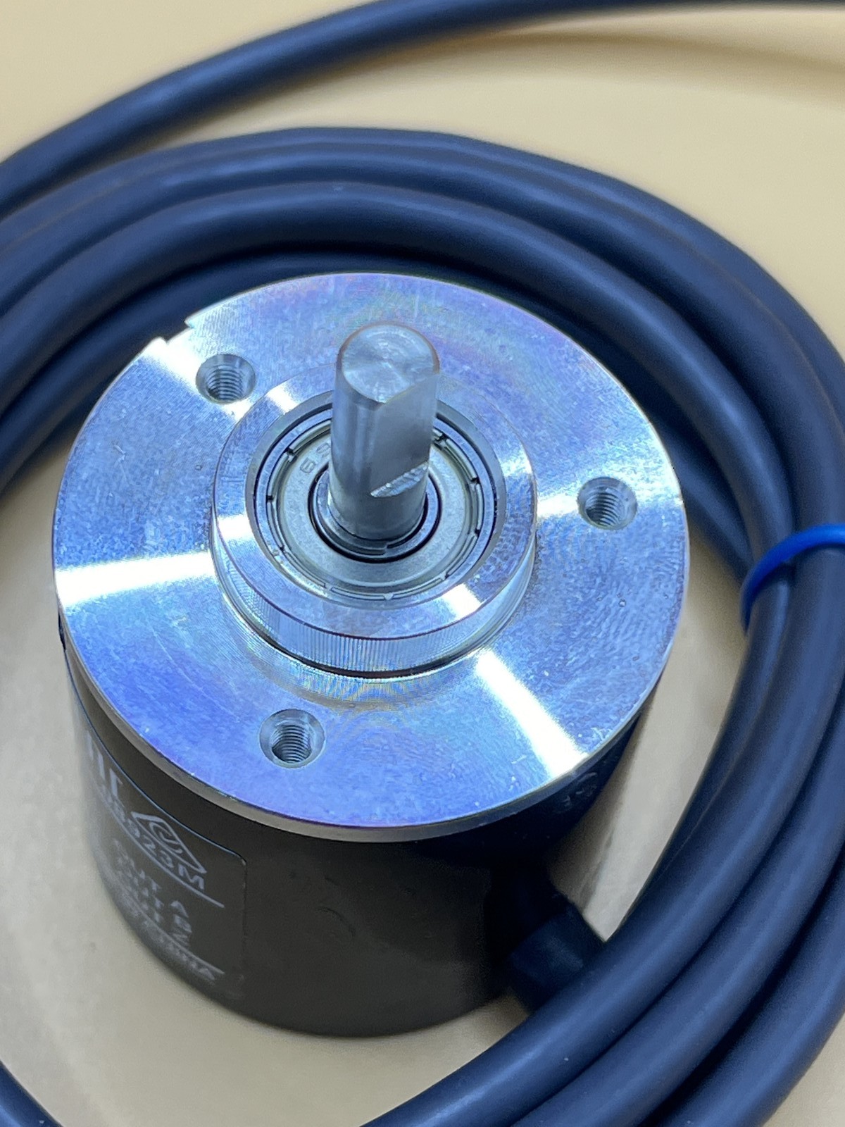 ONE OMRON Encoder E6B2-CWZ6C 1024P/R New NEW