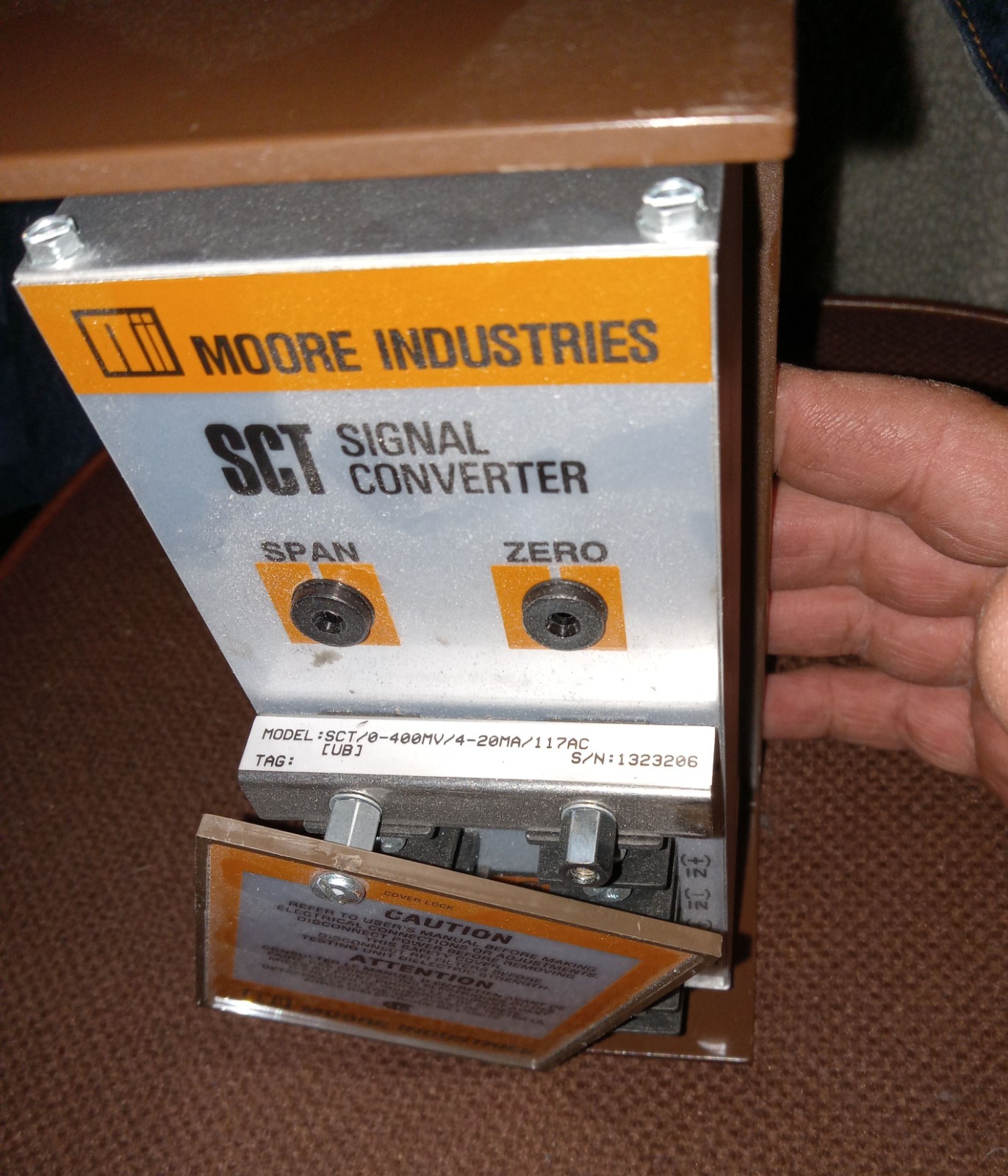 Moore SCT /0-400MV/4-20MA/117AC/-ATL STD Sct Signal Converter