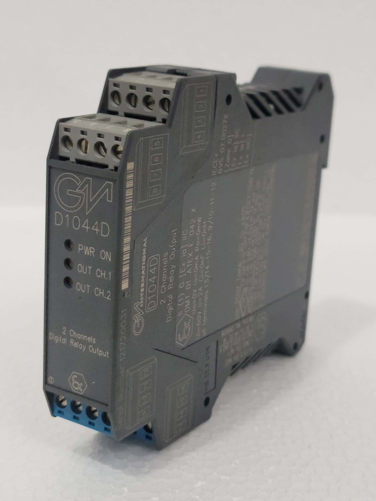 GM INTERNATIONAL D1044D 2 CHANNELS DIGITAL RELAY OUTPUT