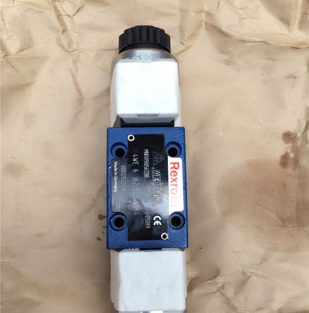 1pc NEW For REXROTH solenoid valve R900561288 4WE6J62/EG24N9K4 cl