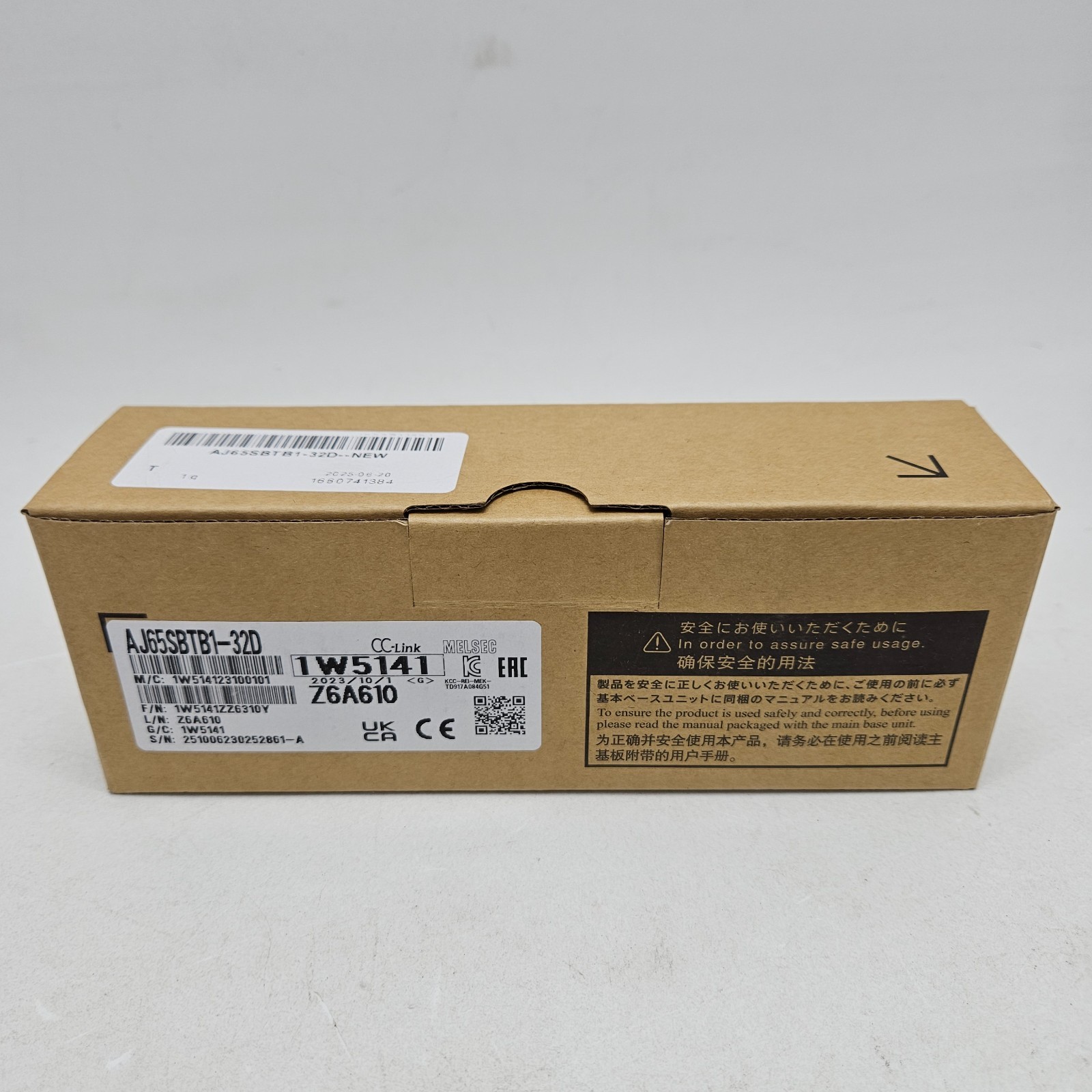 Mitsubishi MELSEC AJ65SBTB1-32D AJ65SBTB132D Programmable Controller