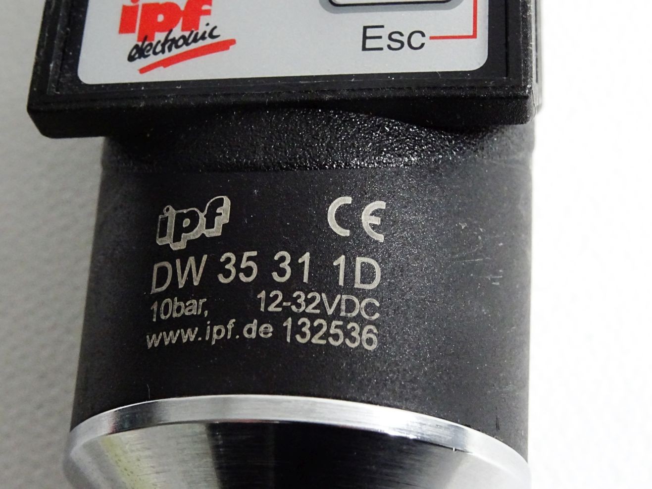 IPF electronic pressure sensor DW35311D 10bar 12-32VDC 132536 / unused