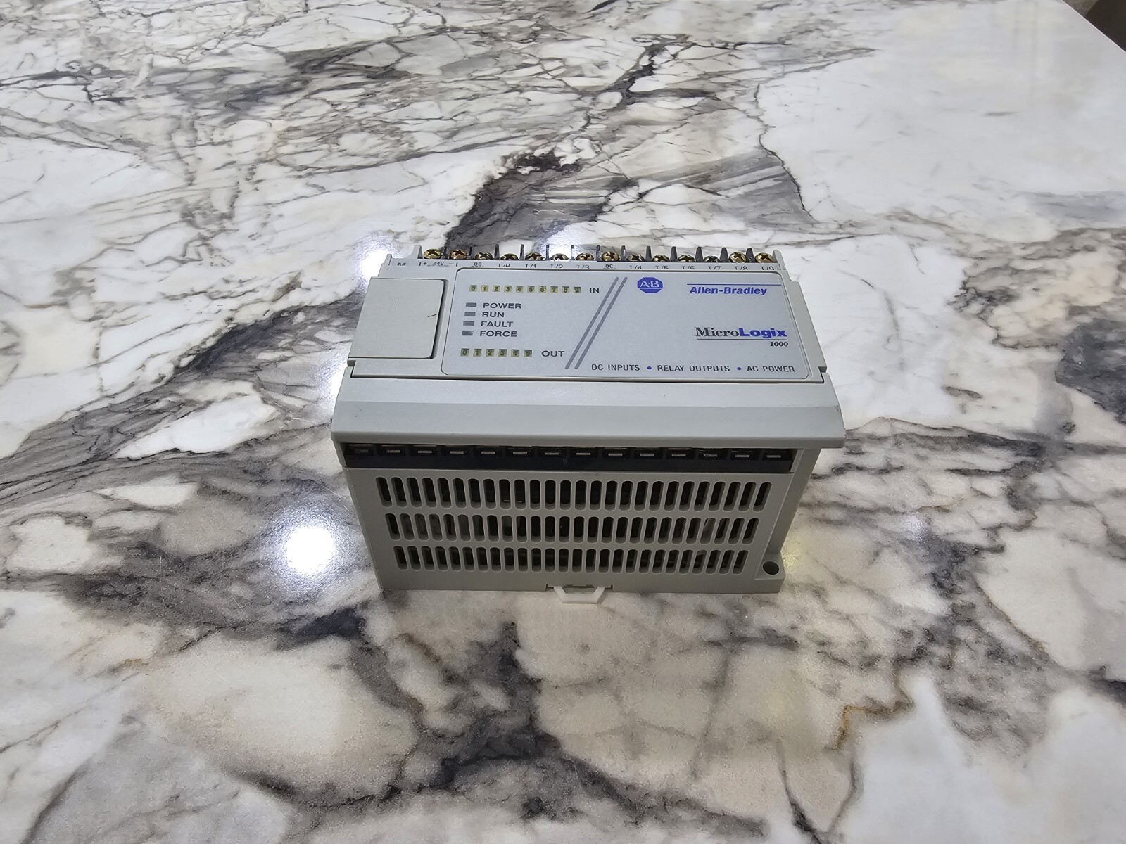✅Allen-Bradley MicroLogix 1000 1761-L16BWA Programmable Controller🔥Fast Ship🔥✅