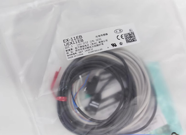 1PC New Panasonic SUNX EX-11EB Pressure Sensor EX11EB Free Shipping