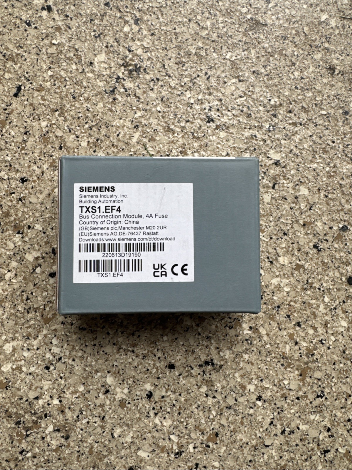 Siemens TXS1.EF4 Bus Connection Module, 4A Fuse + TXM1.6R