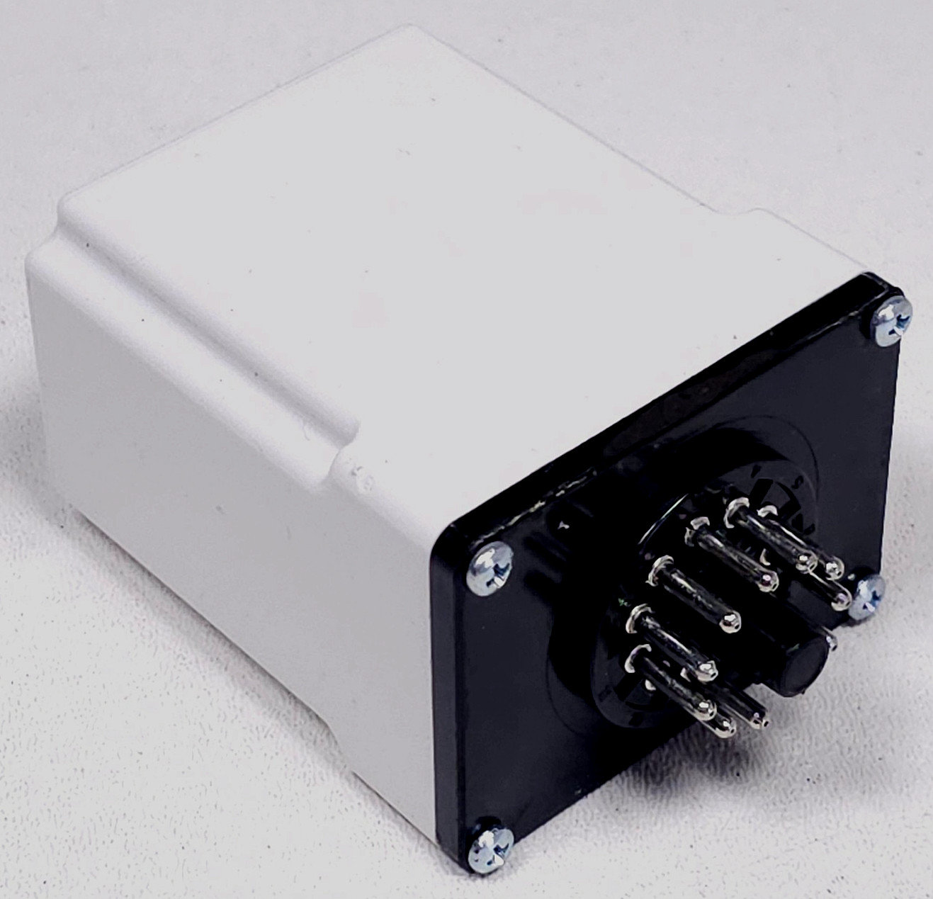 NEW Square D 9050JCK23V20 Time Delay Relay Type 9050 with 11 Pin Socket OEM