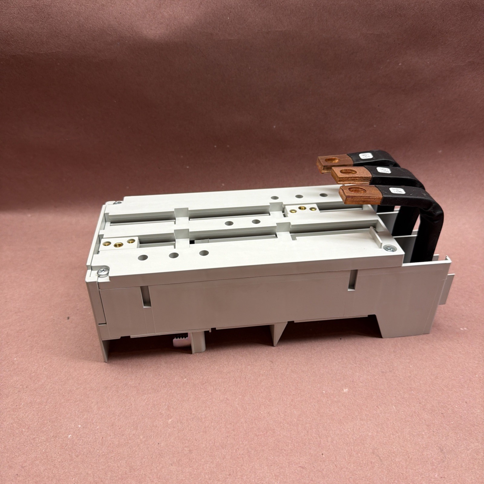 Rittal SV 9345.610 CB Adapter 250A 690V Cable Outlet Bottom | RiLine Busbar NEW