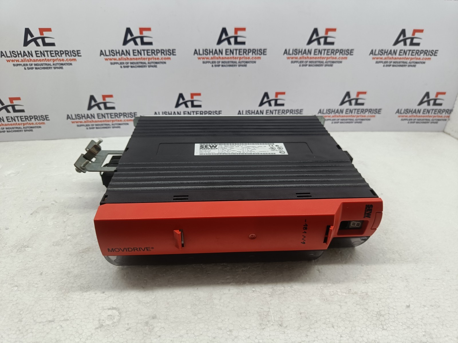 SEW Eurodrive MDX61B0005-5A3-4-0T Movi Drive Inverter 08277346