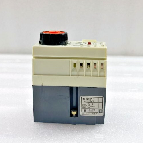 TELEMECANIQUE CA2-FT/FR 111 220V 60Hz NEW FAST SHIPPING
