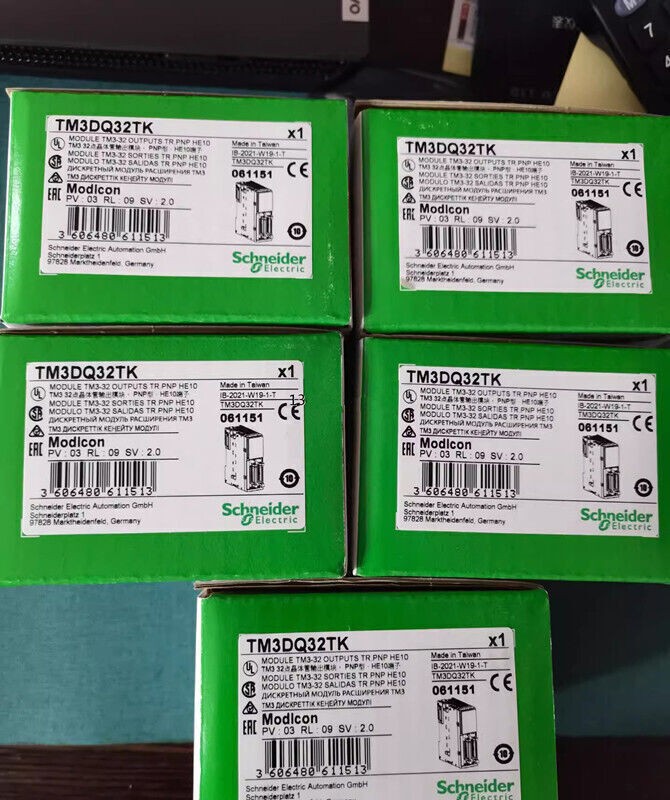 1PC New Schneider TM3DQ32TK PLC Module Fast Shipping