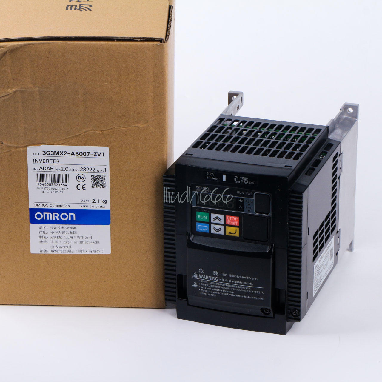 ONE New Omron 3G3MX2-AB007-ZV1 3G3MX2-AB007-ZV1 Inverters 0.75kw #S
