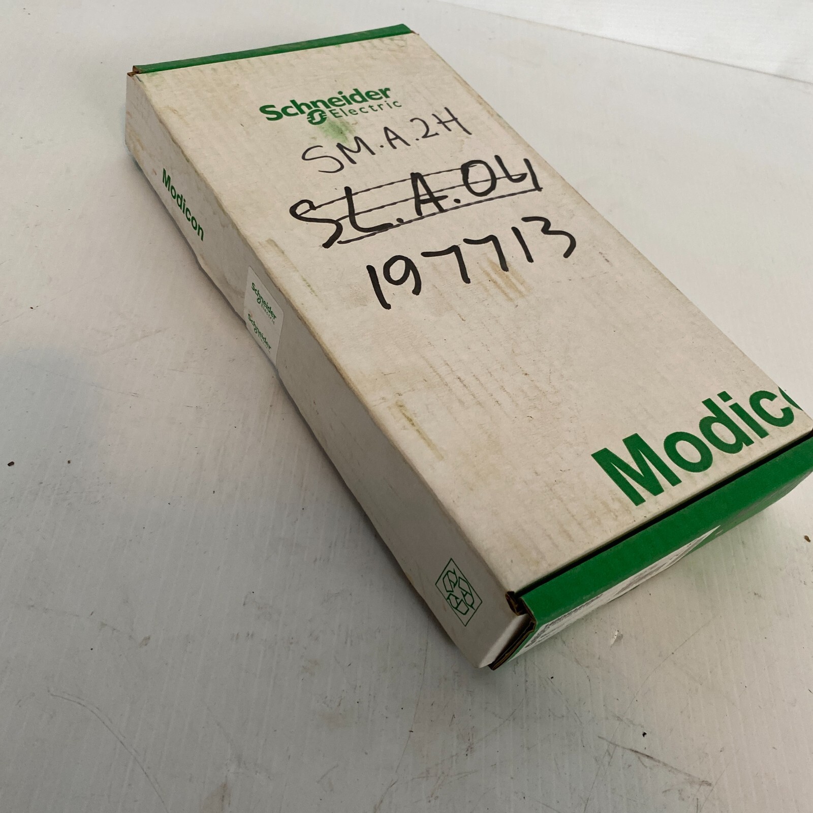 Schneider Modicon 140DRA84000 RELAY OUT 16 X 1 NO Module – NEW SEALED BOX