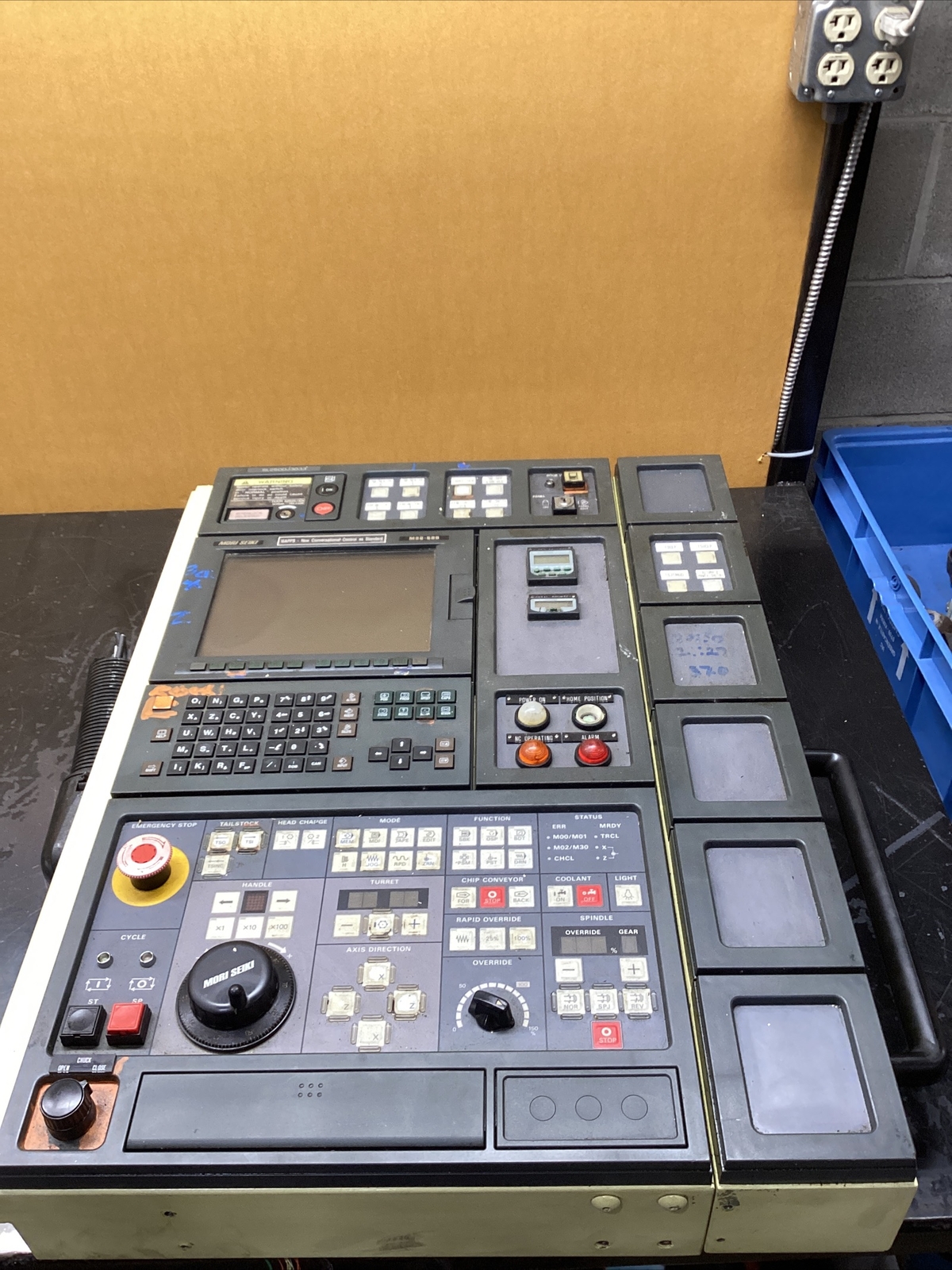 MORI SEIKI SL2500DJ3033 MSG-500 CNC CONTROL PANEL #700H86FML