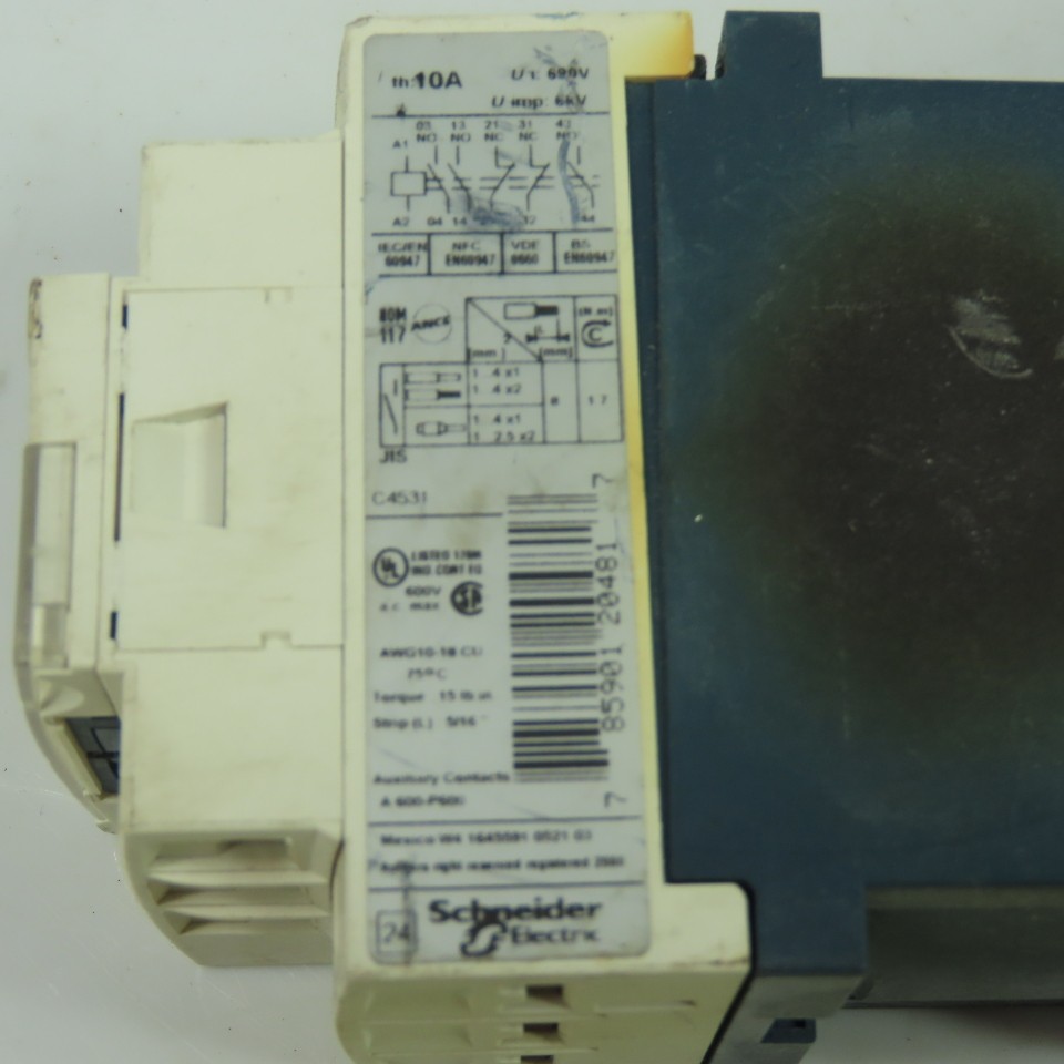 Telemecanique CAD32BD 24VDC Control Relay 10A 600V Max Lot Of 2