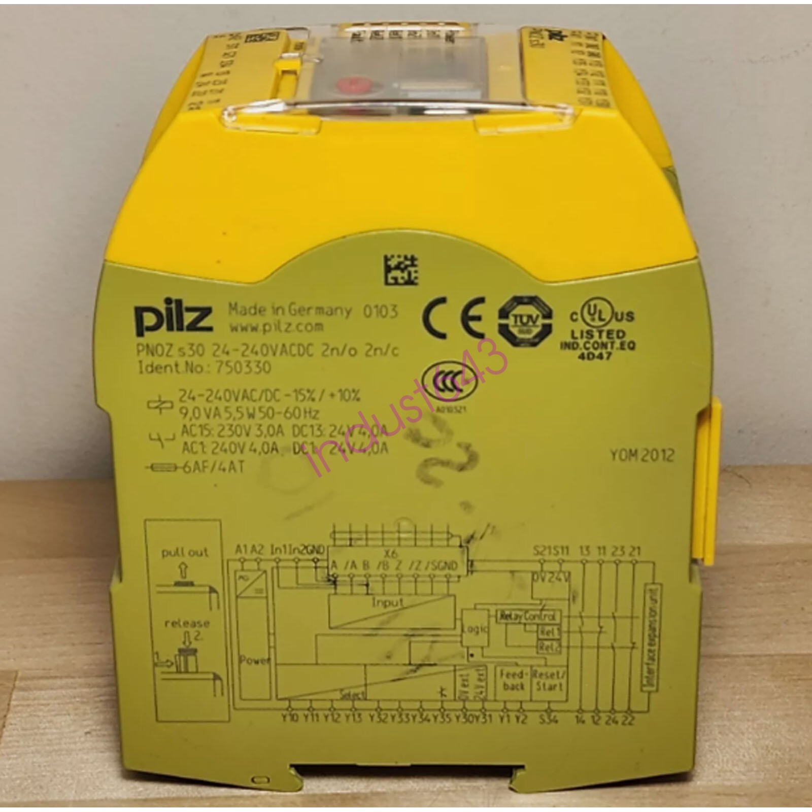 1PCS Pilz 750330 PNOZ s30 Safety Relay, No Wire Terminals