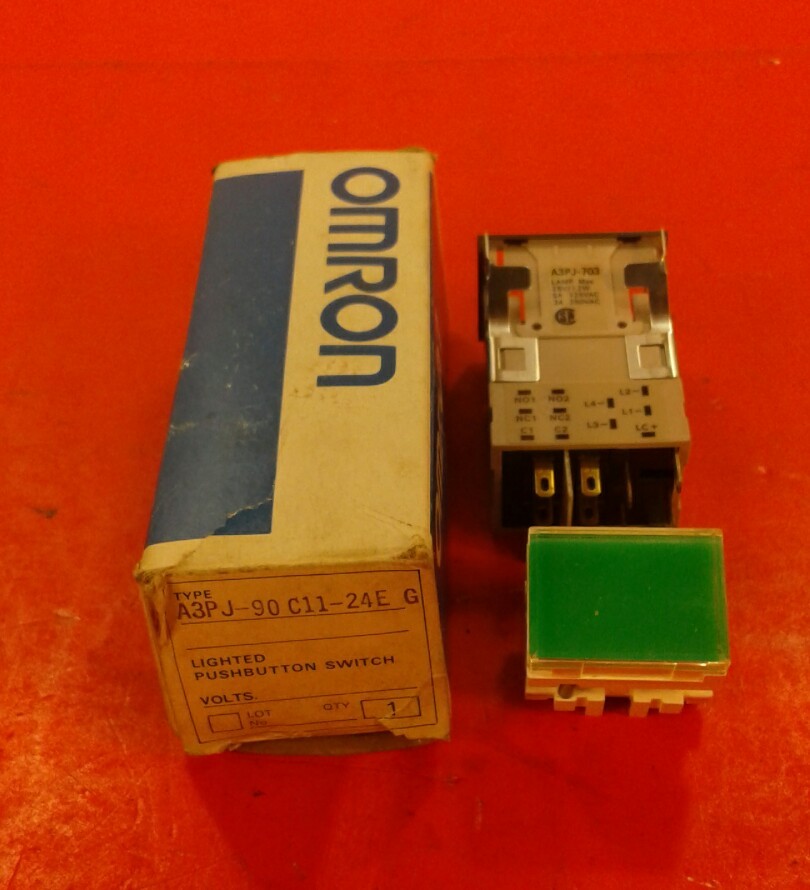 OMRON LIGHTED PUSH BUTTON SWITCH A3PJ-90C11-24E G 28V 1.2W 5A/125V-3A/250V 4A