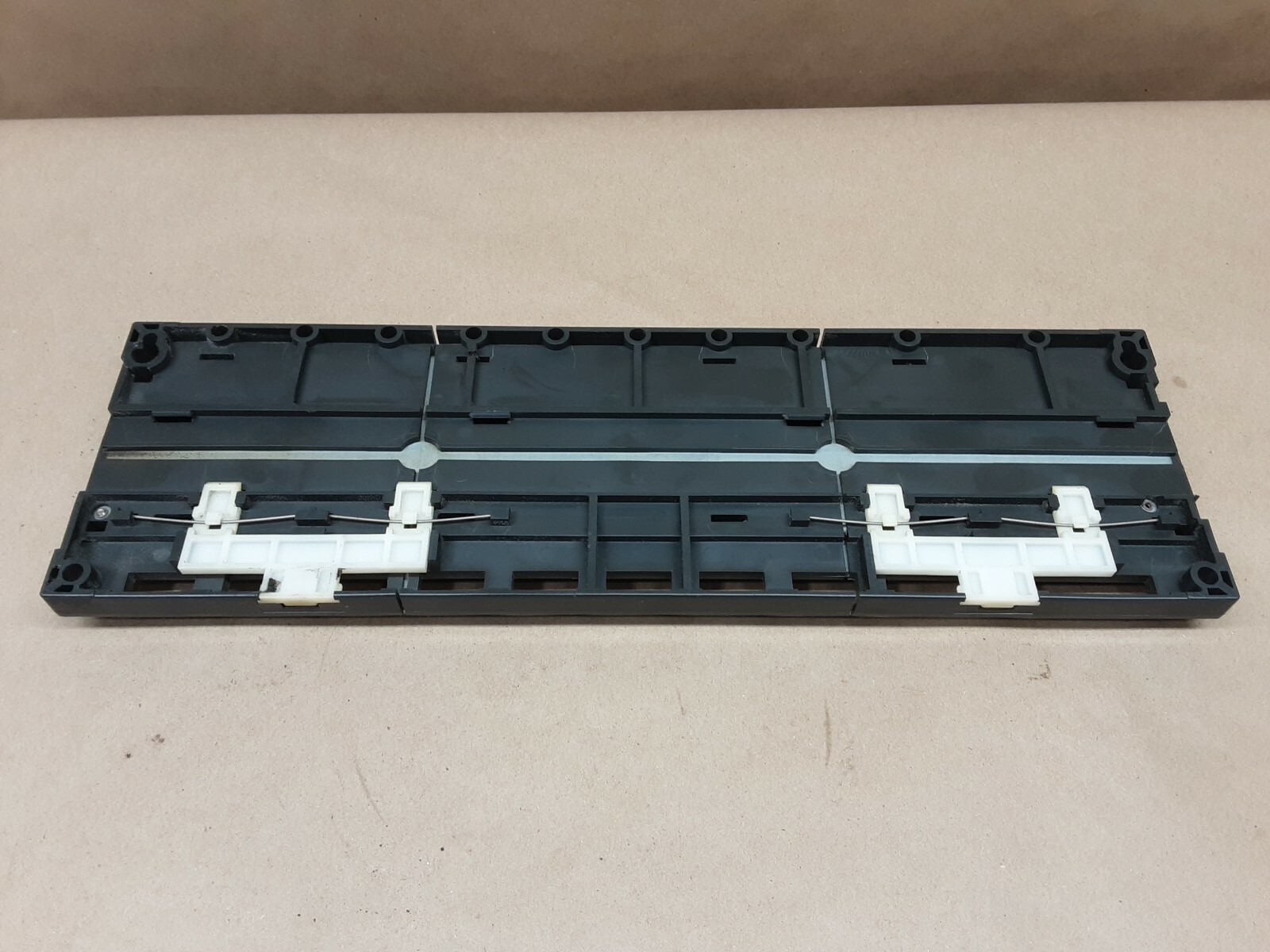 MITSUBISHI ELECTRIC CORP A1S38B BASE UNIT #1013G30