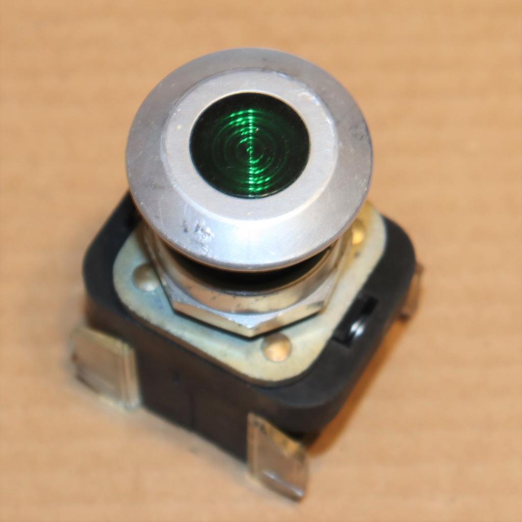 One Allen Bradley Green Mushroom Head Maintained Pushbutton Switch 800T-XA