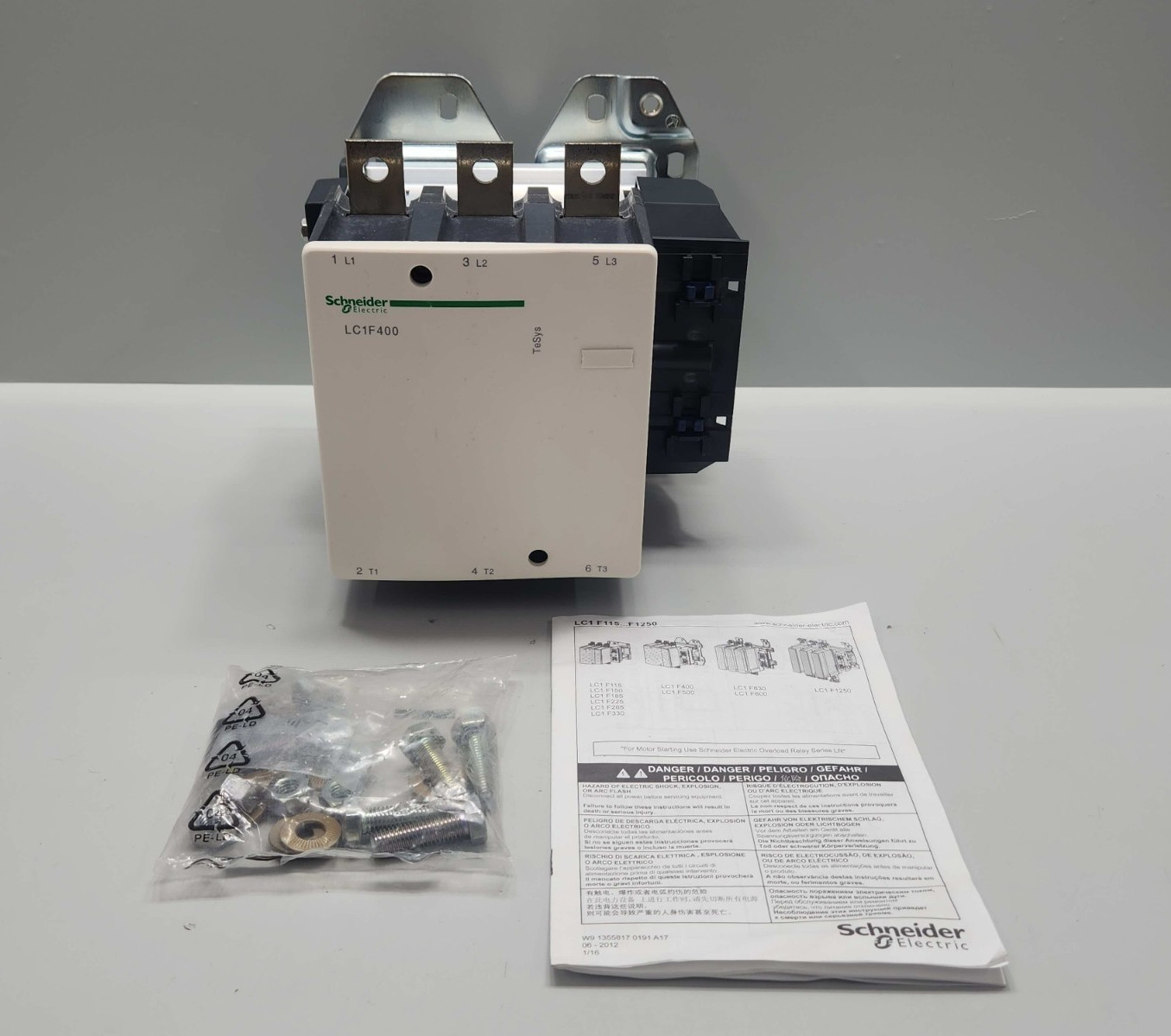 SCHNEIDER ELECTRIC LC1F400P7 3-POLE CONTACTOR LC1F400