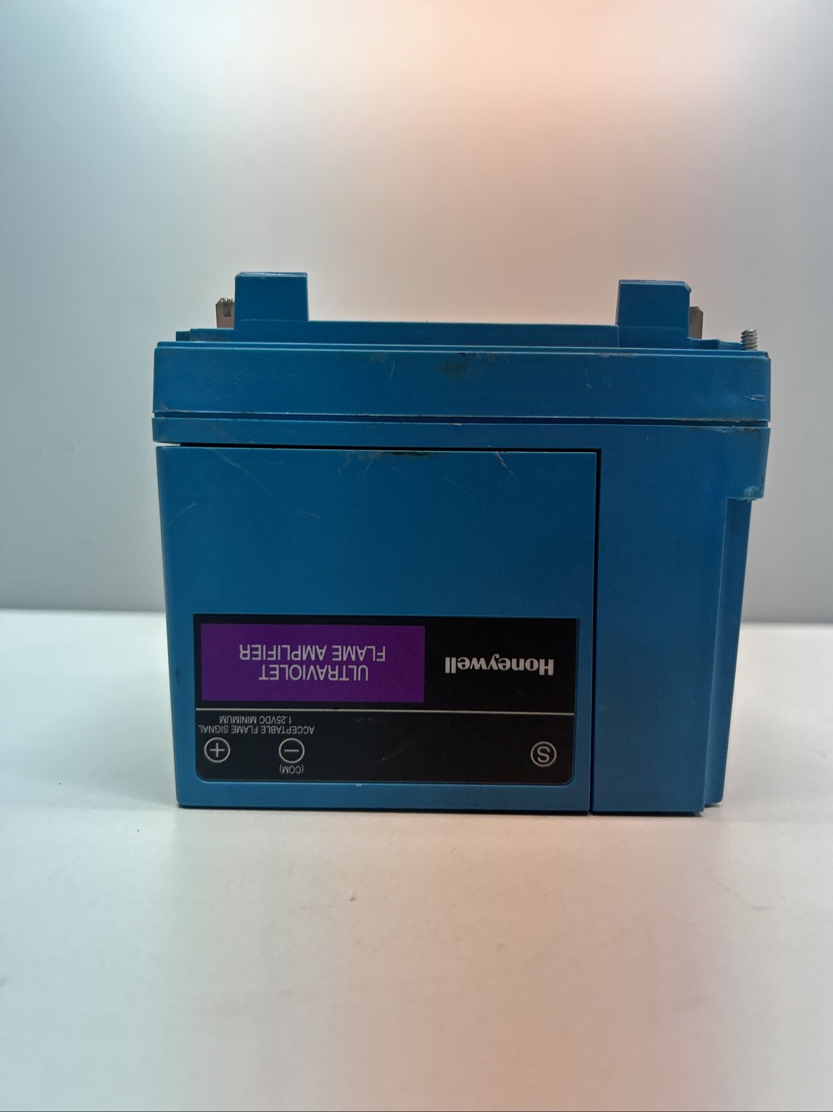Honeywell Vapor RM7800L1046 Burner Control Module – FREE SHIPPING