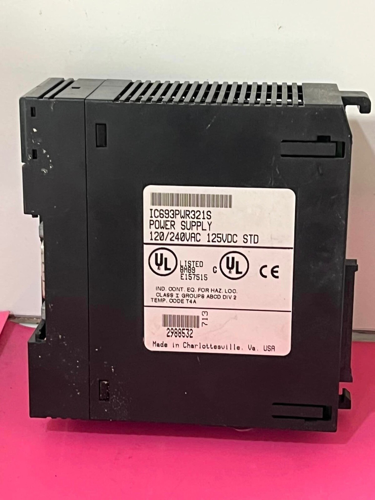 GE Fanuc Series 90-30 10-Slot PLC Control System IC693PWR321S I120/240VAC Used.