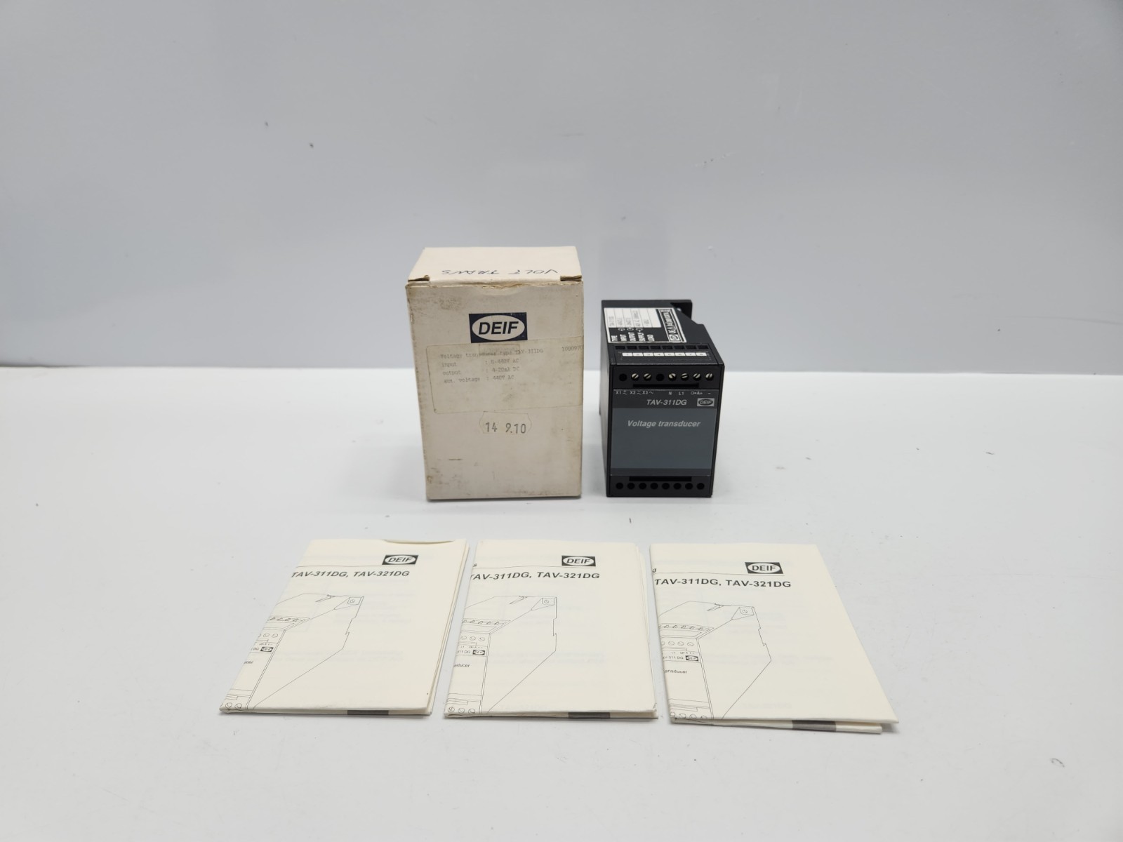 DEIF TAV-311DG VOLTAGE TRANSDUCER 0-440VAC
