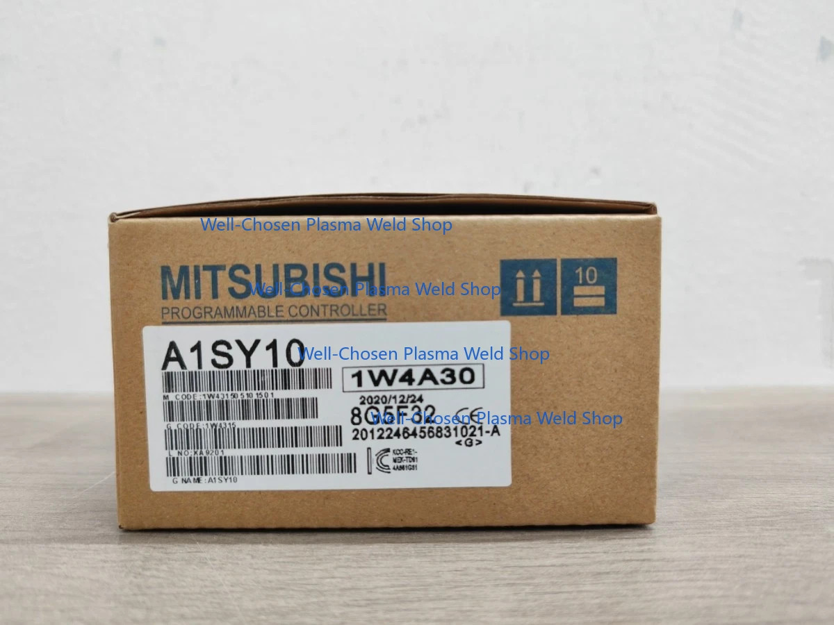 New In Box MITSUBISHI A1SY10 Output Module 16 Point Relay 2AMP 240VAC 24VDC