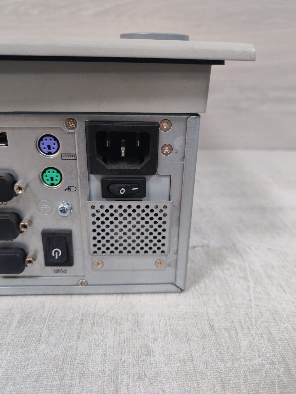 ADVANTECH IPPC-6152A INDUSTRIAL PANEL PC 100-240VAC- TRIED & TESTED
