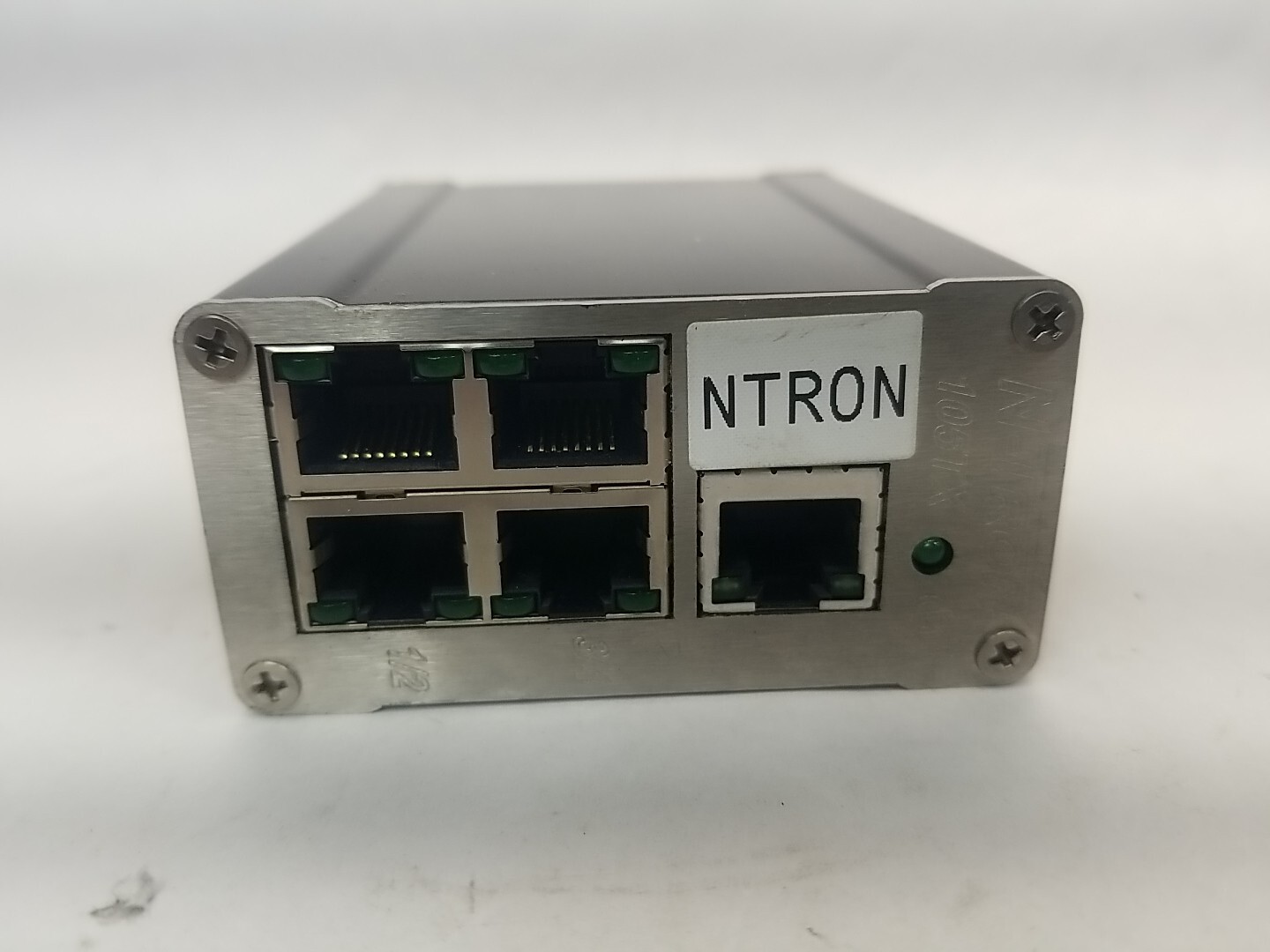 USED N-TRON Ethernet Switch 10-30V 105TX