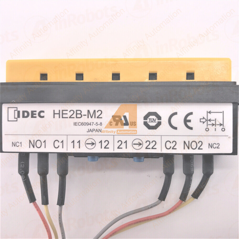IDEC HE2B-M2 Switch For ABB DSQC679 3HAC028357-001 Teach Pendant 1PC