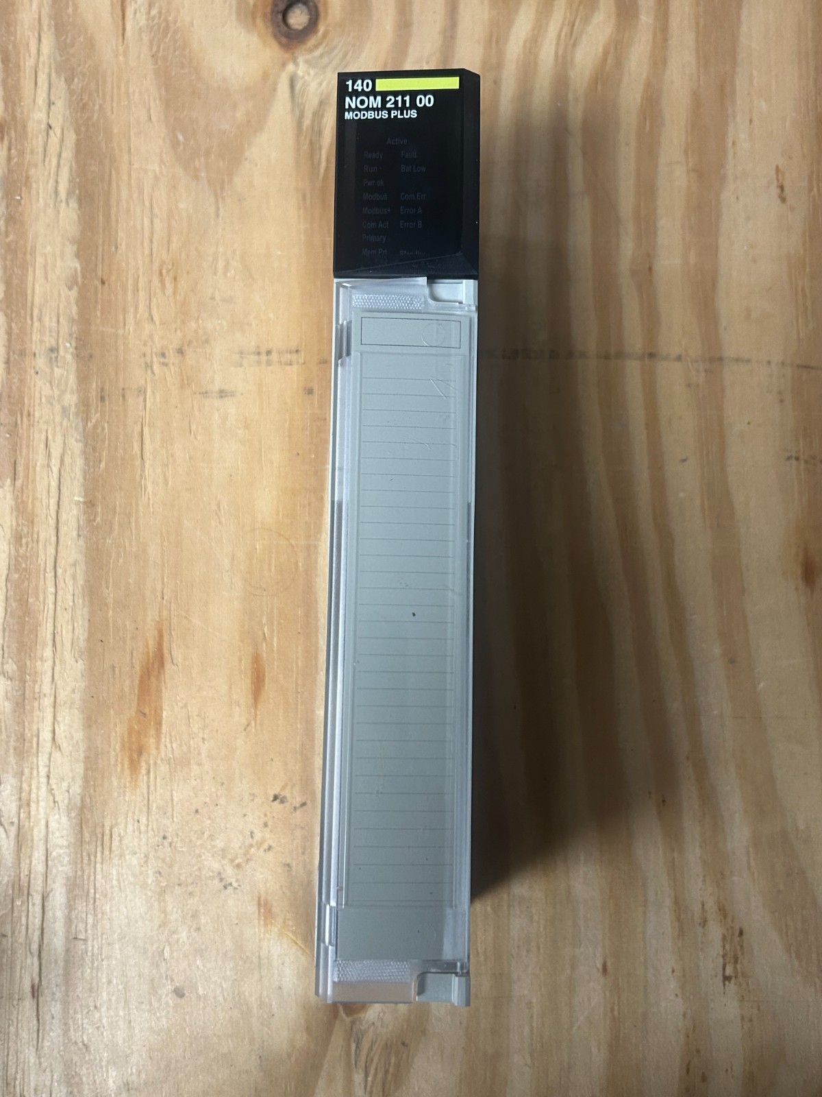 Schneider 140NOM21100 Quantum PLC Module