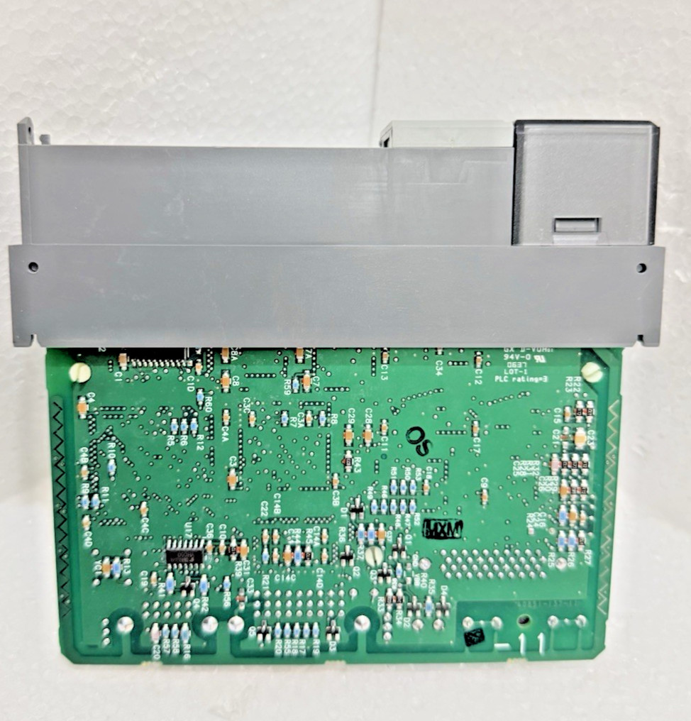 Allen-Bradley 1747-L542 SLC C/7 CPU – New/Unused with Broken Front Door
