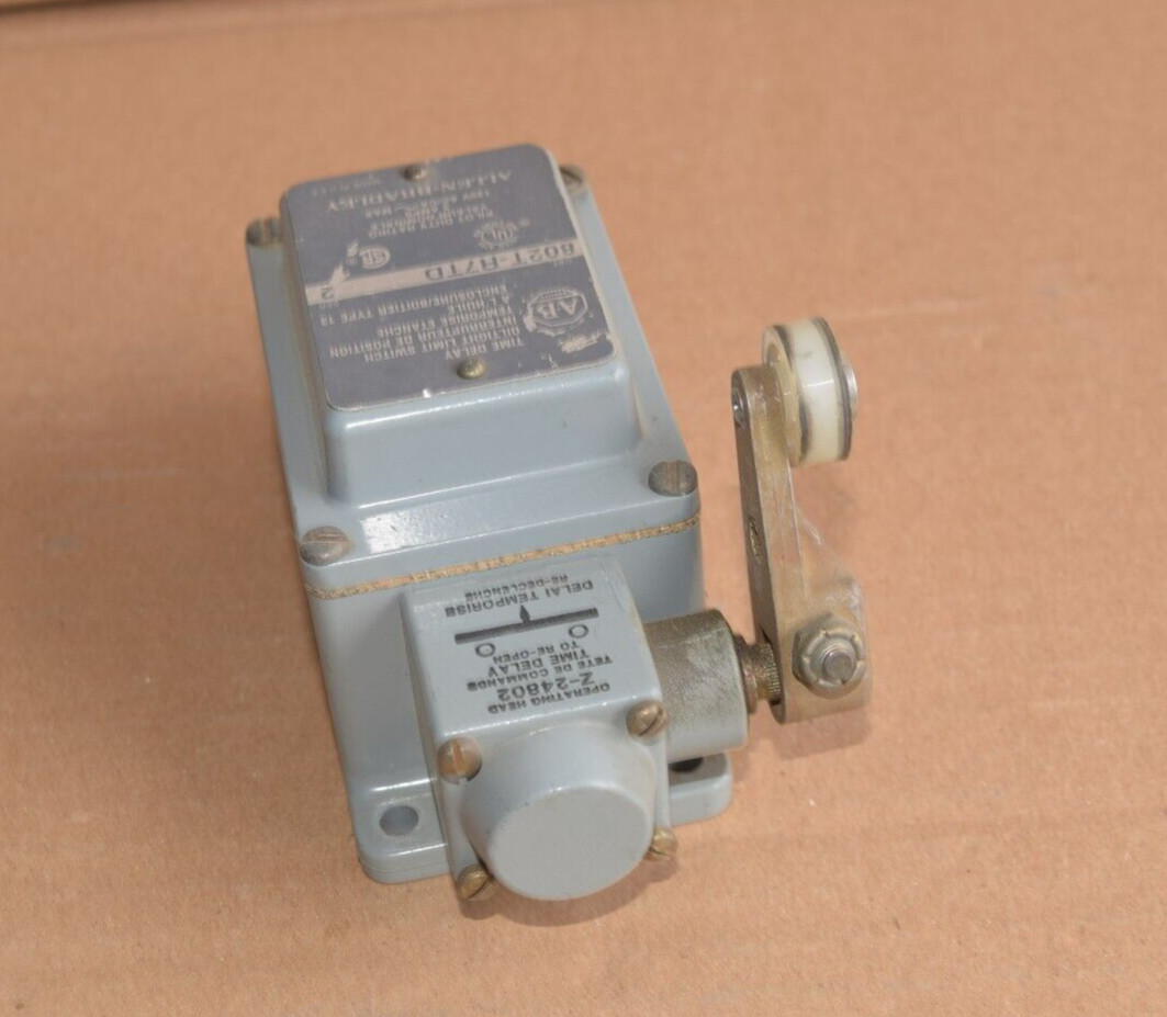 ALLEN-BRADLEY TIME DELAY OILTIGHT LIMIT SWITCH 802T-R7TD SERIES #213037-P2