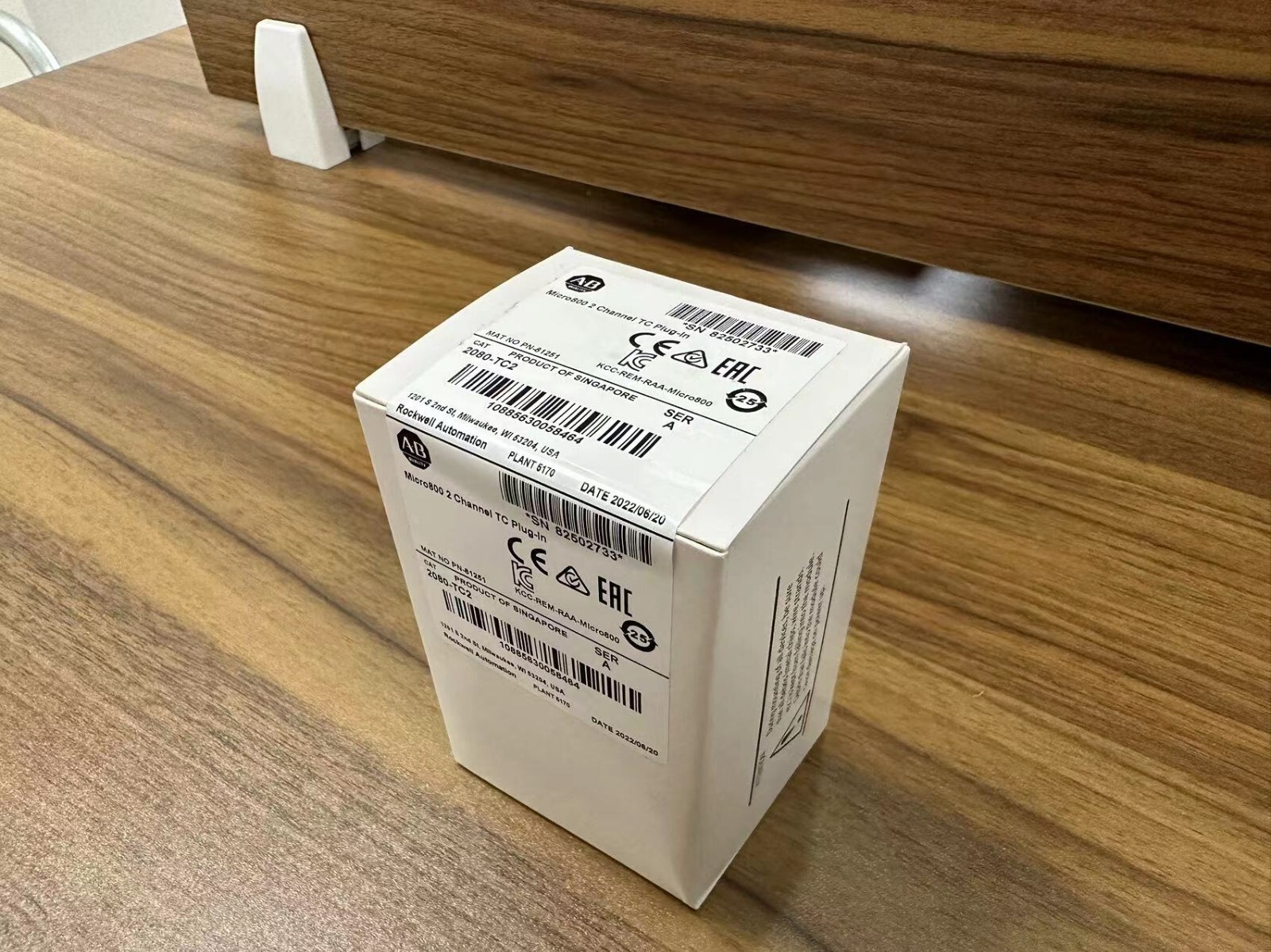 2080-TC2 SER A AB Micro800 2-channel TC Plug-in New Factory Sealed
