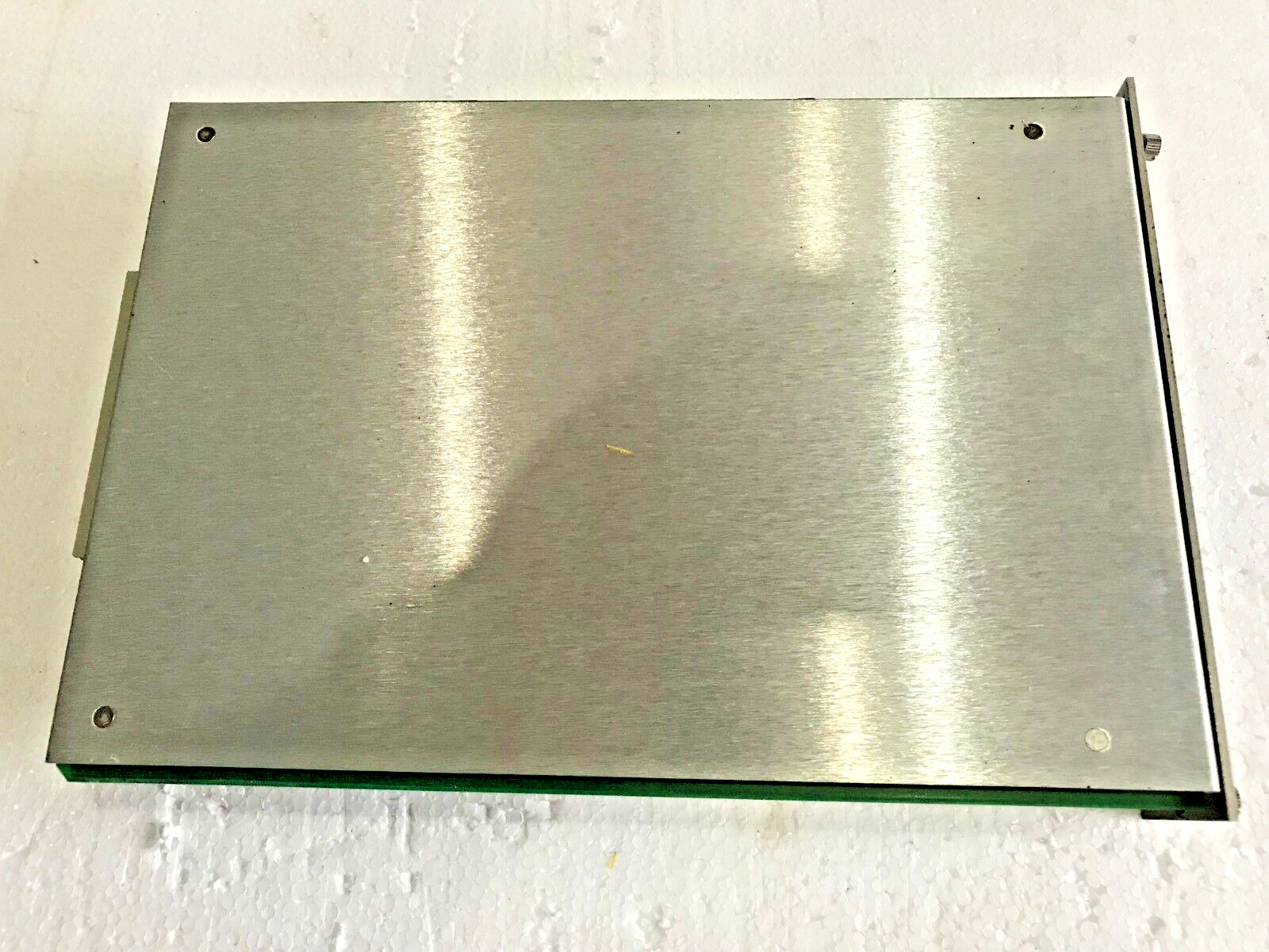 BENTLY NEVADA 3300/04-00 Transducer Output Panel