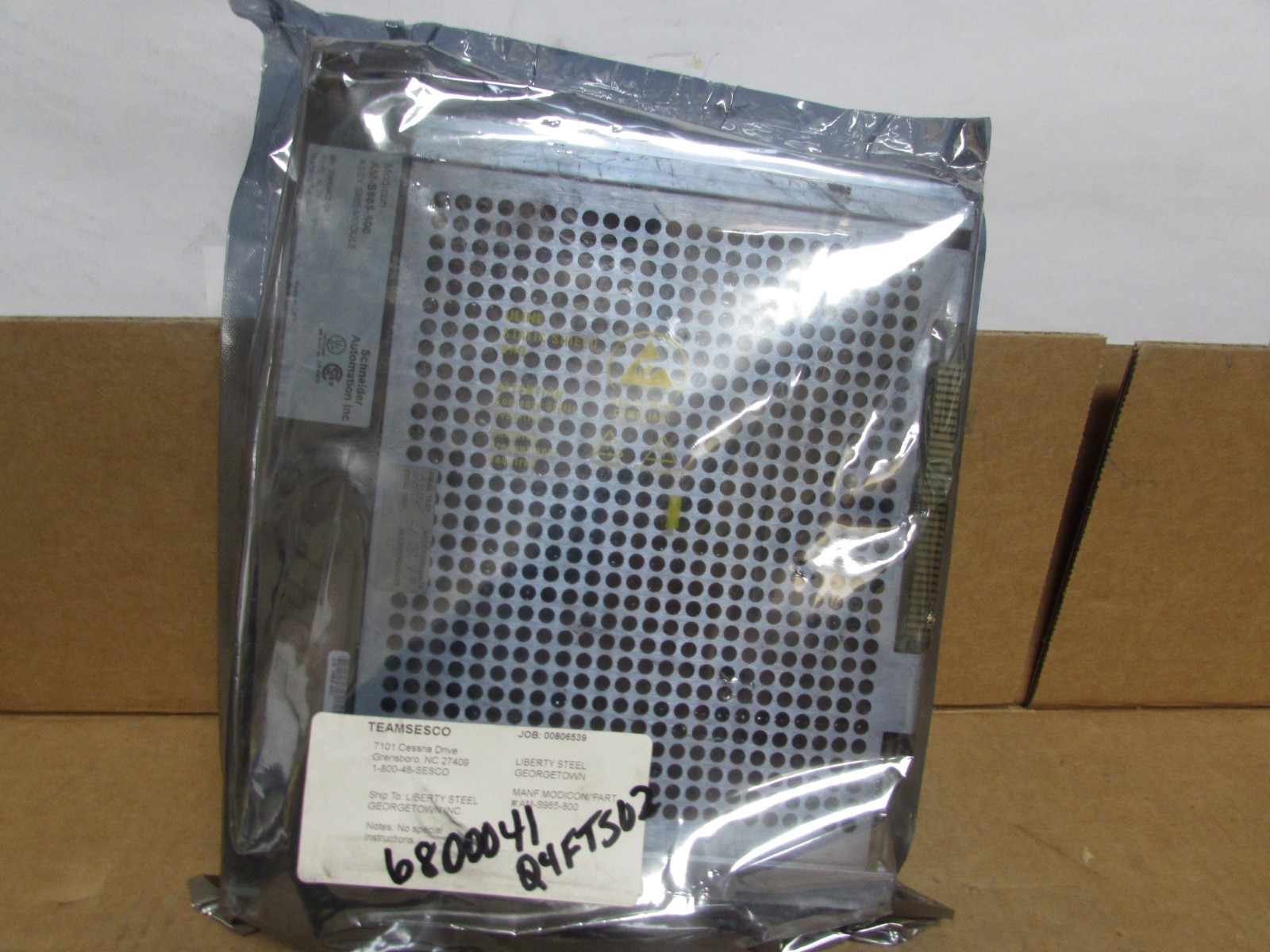 Modicon AM-S985-800 Adapter Module network Adapter ( USED PULLOUT!!!!!! )