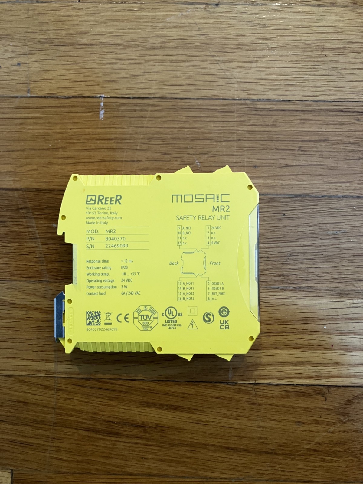 REER MOSAIC MR2, Safety Relay Unit. 2 Safety Relays (2 NO + 1 NC contacts)