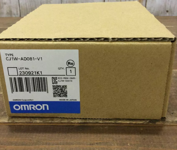 CJ1W-AD081-V1 1PC NIB OMRON CJ1W-AD081-V1 PLC Control Module
