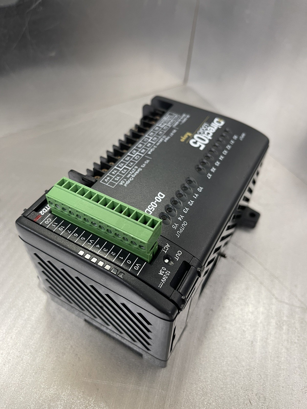 AUTOMATION DIRECT LOGIC, PLC KOYO D0-05DD, WITH D0-10TD2 DISCRETE OUTPUT.
