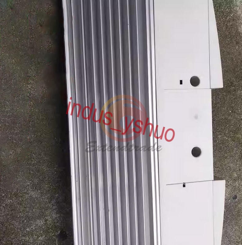 Used 1PC Lenze Inverter EMB9352-E