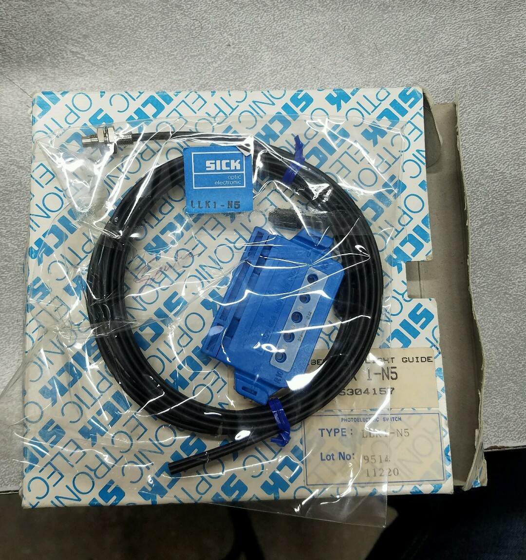 SICK LLK1-N5 FIBER OPTIC UNIT *NEW IN BAG*
