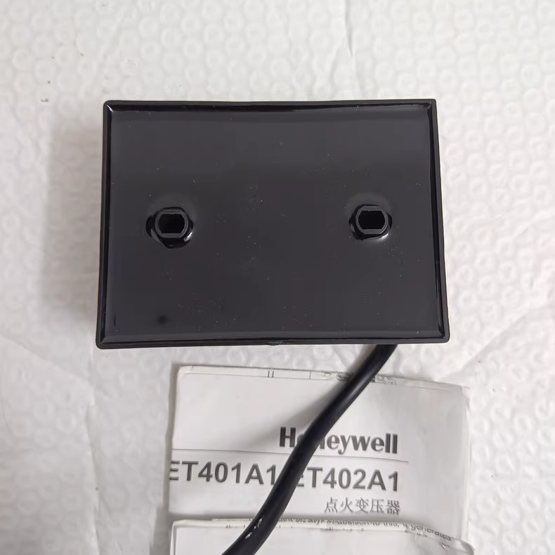 ET401A 1PC New Honeywell ET401A 230V Ignition Transformer