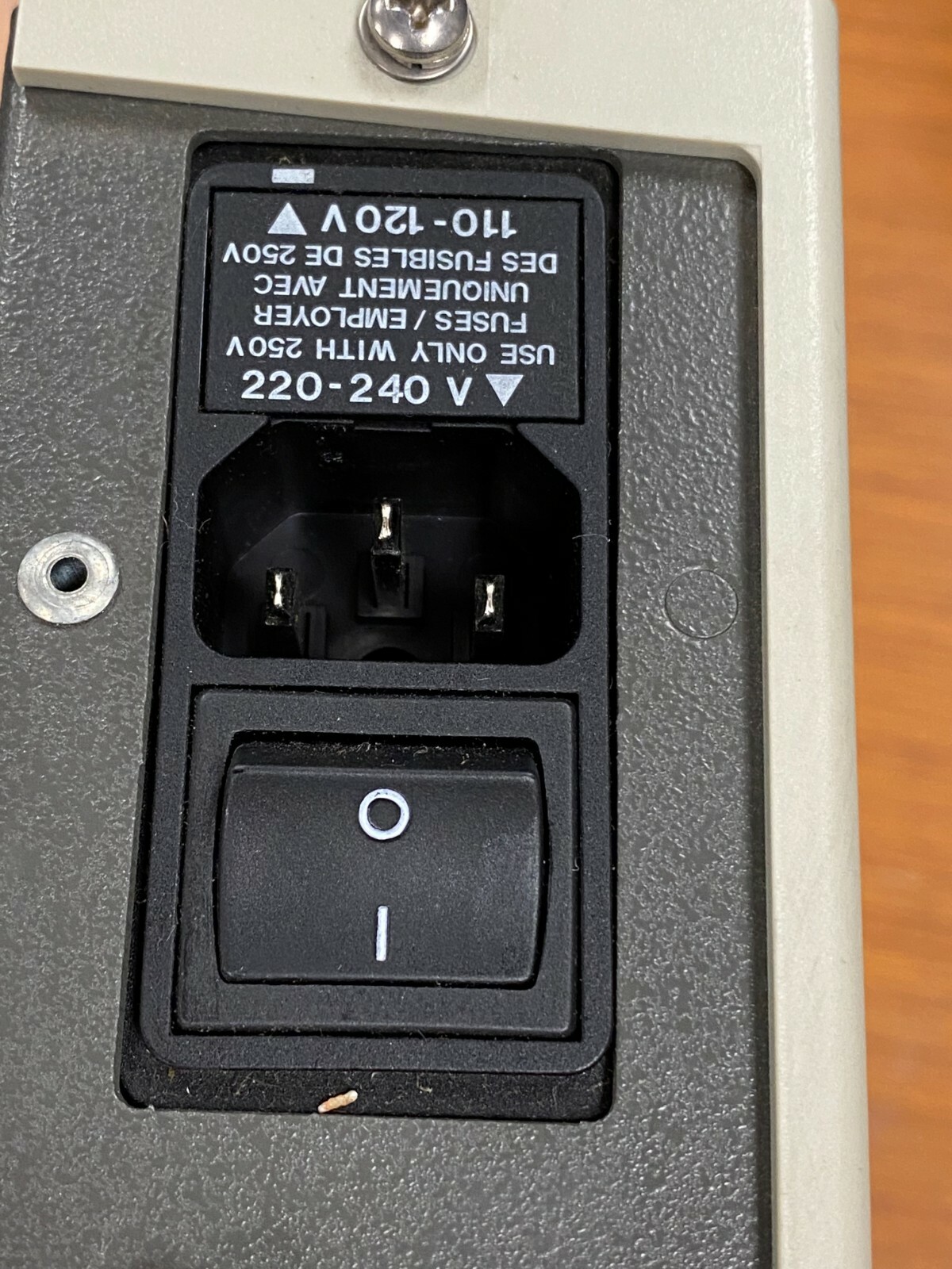 👀 AEG MODICON MODBUS PLUS BRIDGE MULTIPLEXER 115/230 VOLT NW-BM85-000