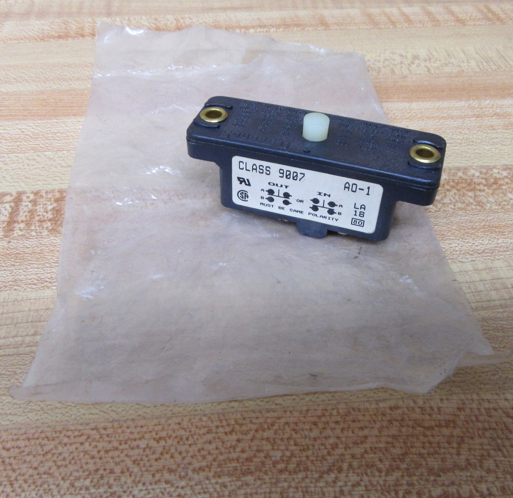 Square D 9007-AO1 Switch 9007-A01 Black White actuator