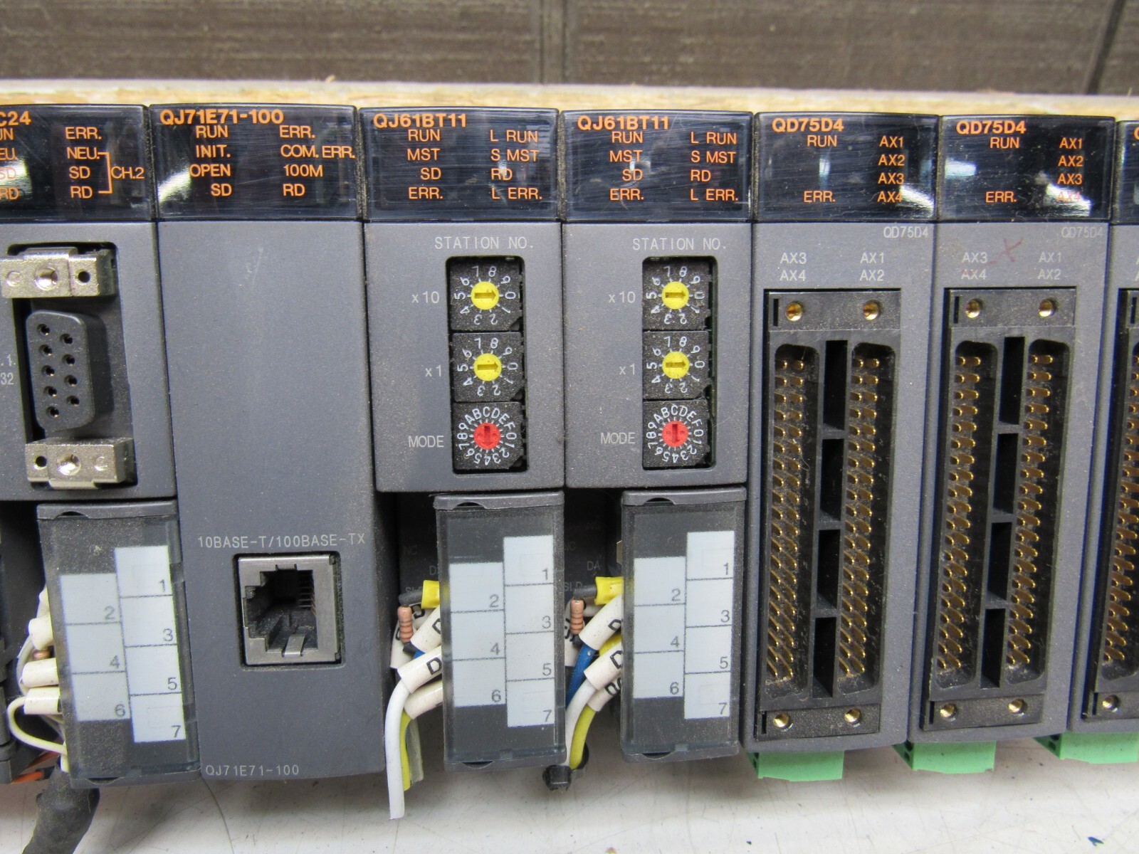 MITSUBISHI MELSEC-Q PLC SYSTEM Q12HCPU Q61P QJ71E71-100 QD75D4 QJ61BT11 NICE !!!